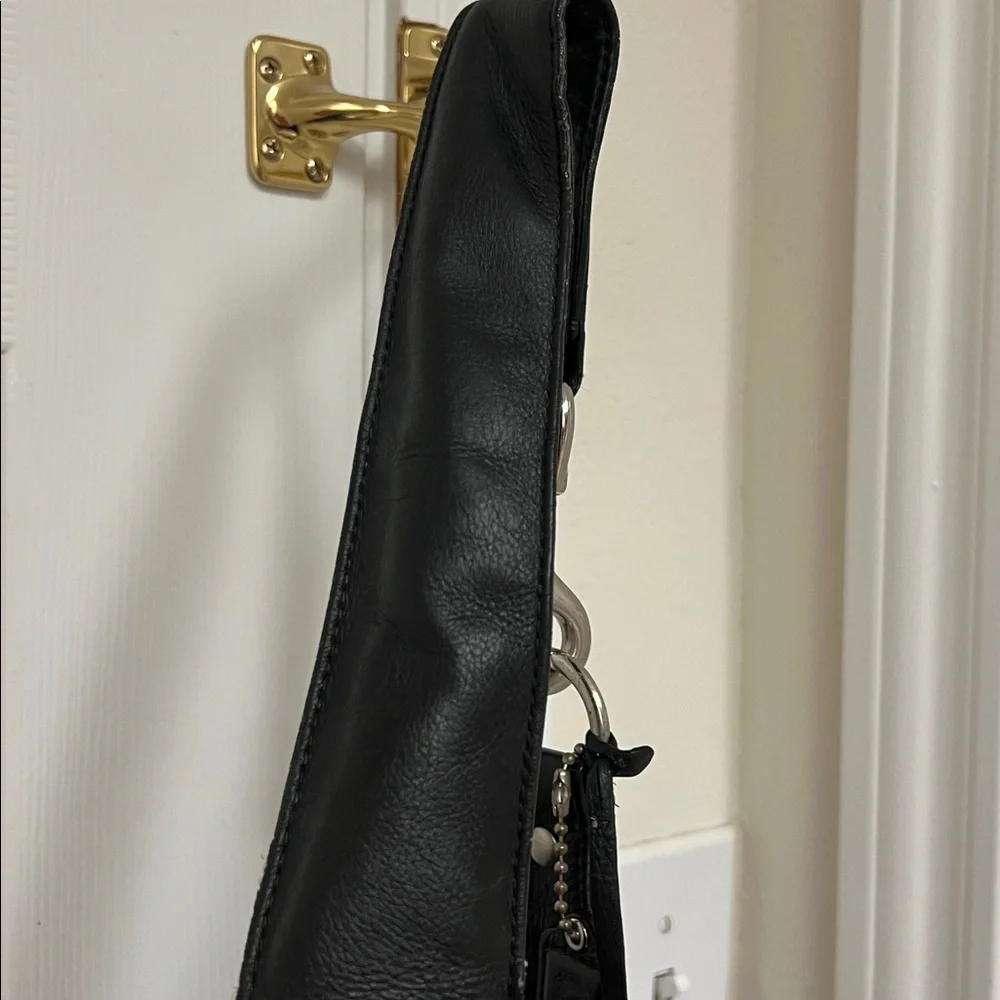 Coach Black Shoulder Bag - Picture 8 of 16
